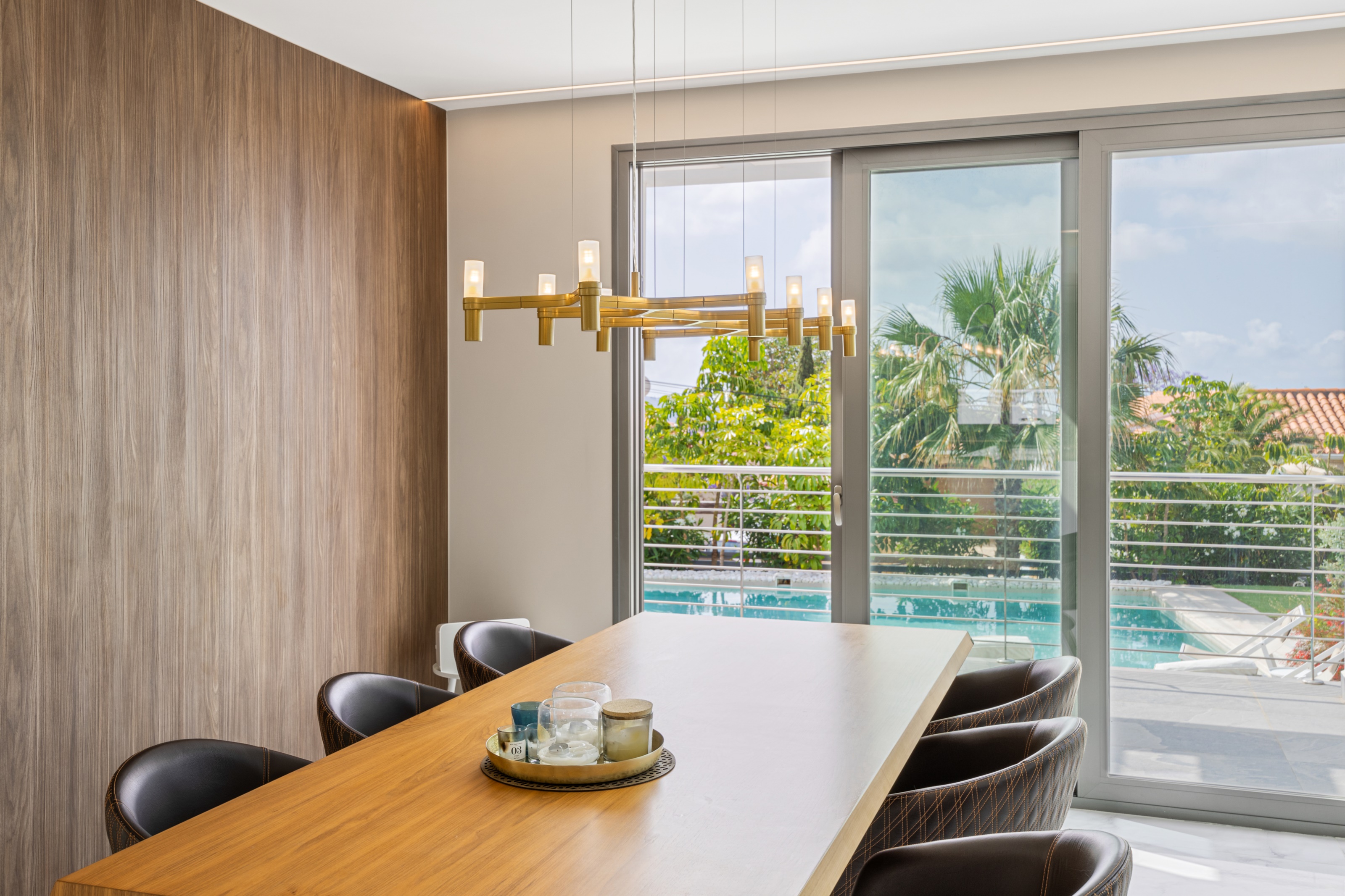 DP-77-ENJ-VI-00136-E-21