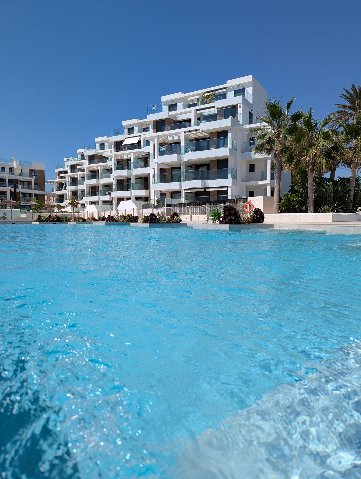 DP-100-14051638-01-16