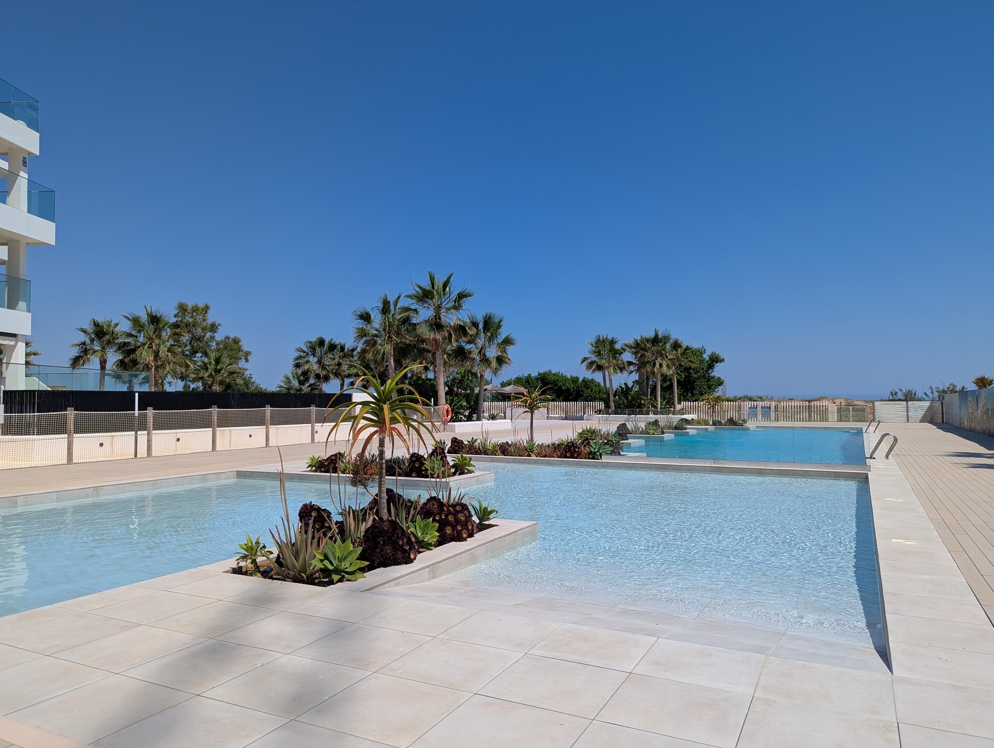 DP-100-14051638-01-17