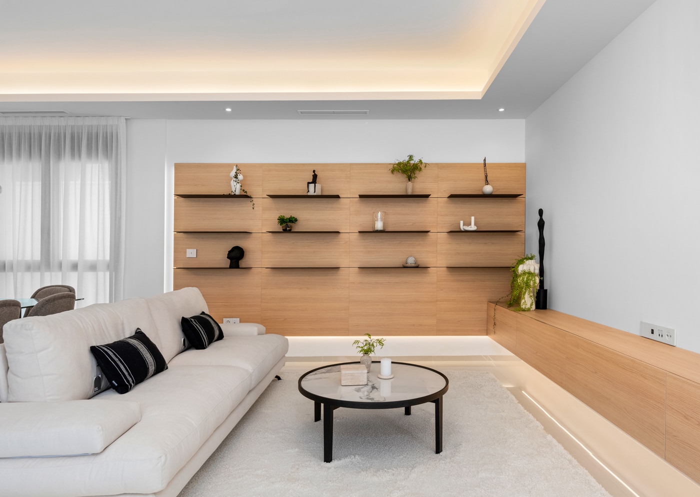 DP-100-18503761-01-5