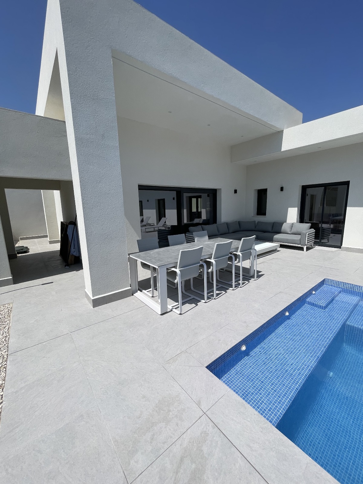 DP-100-21333253-01-11