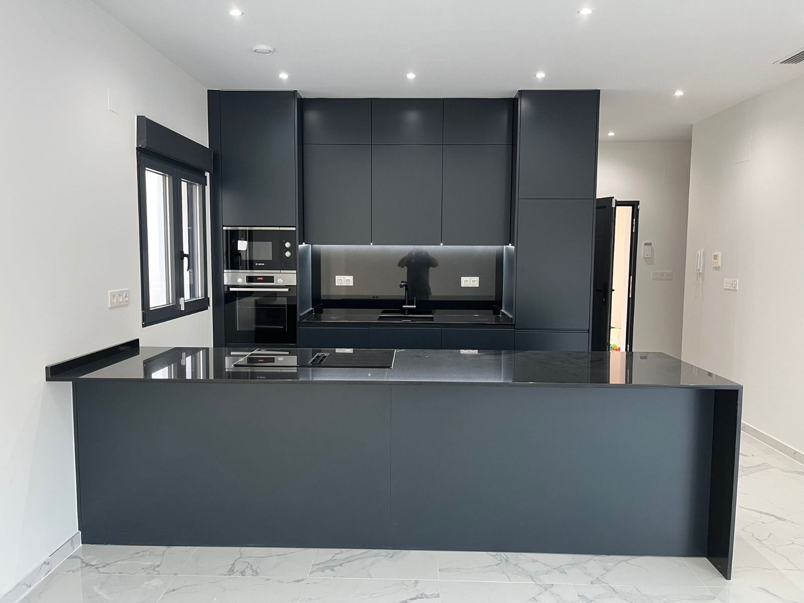 DP-100-21333253-01-6