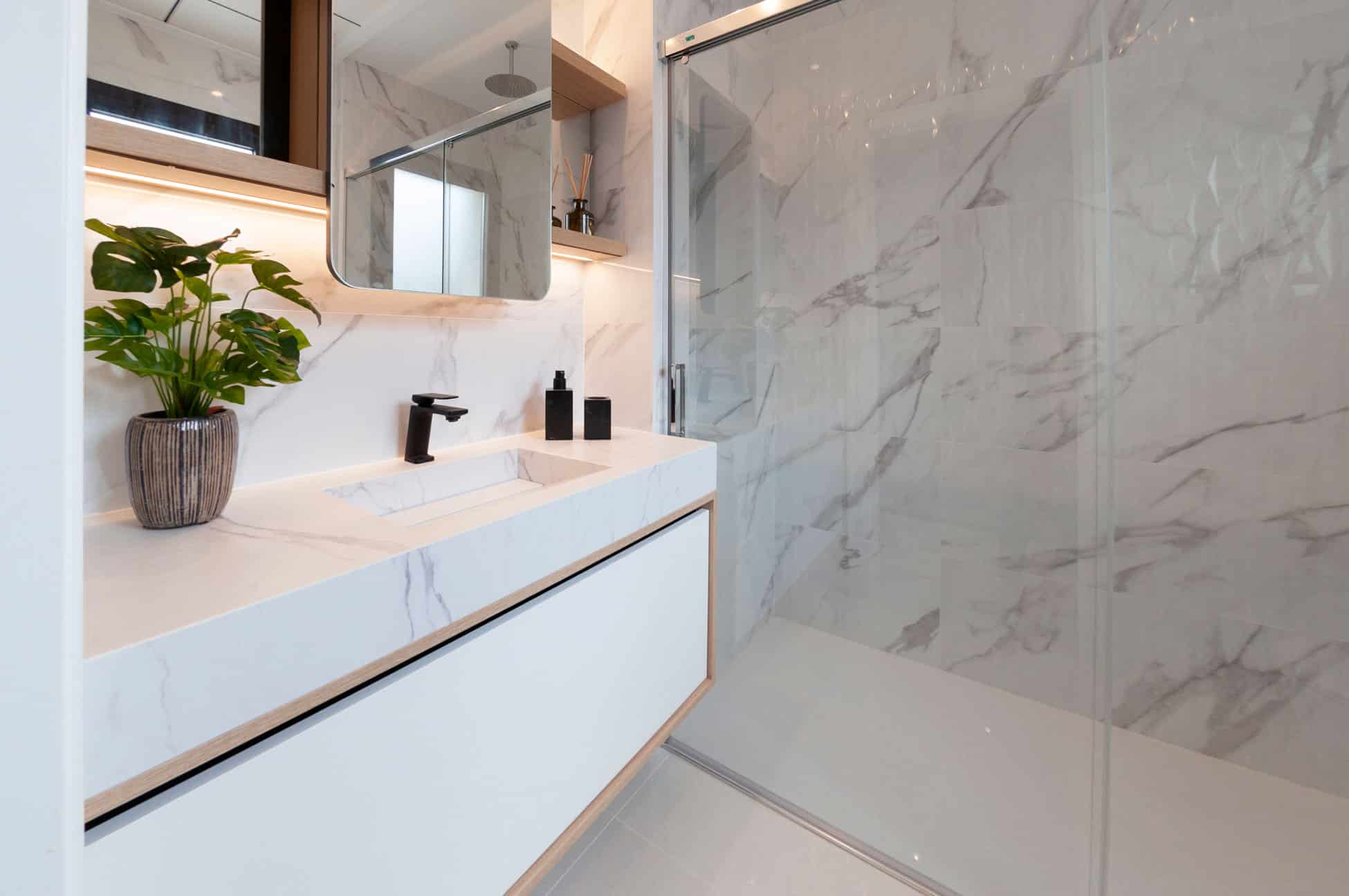 DP-100-23720686-01-11