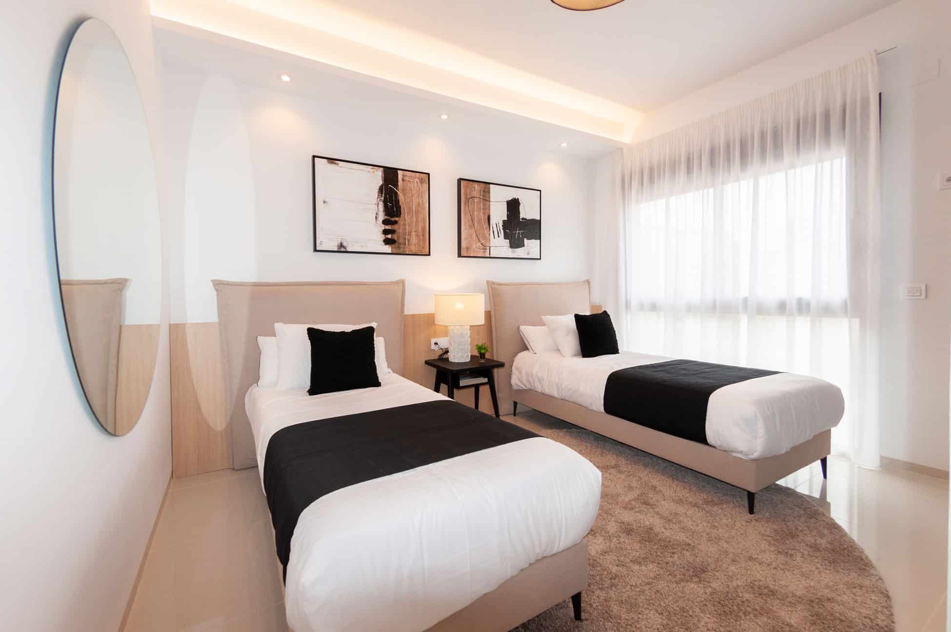 DP-100-23720686-01-8