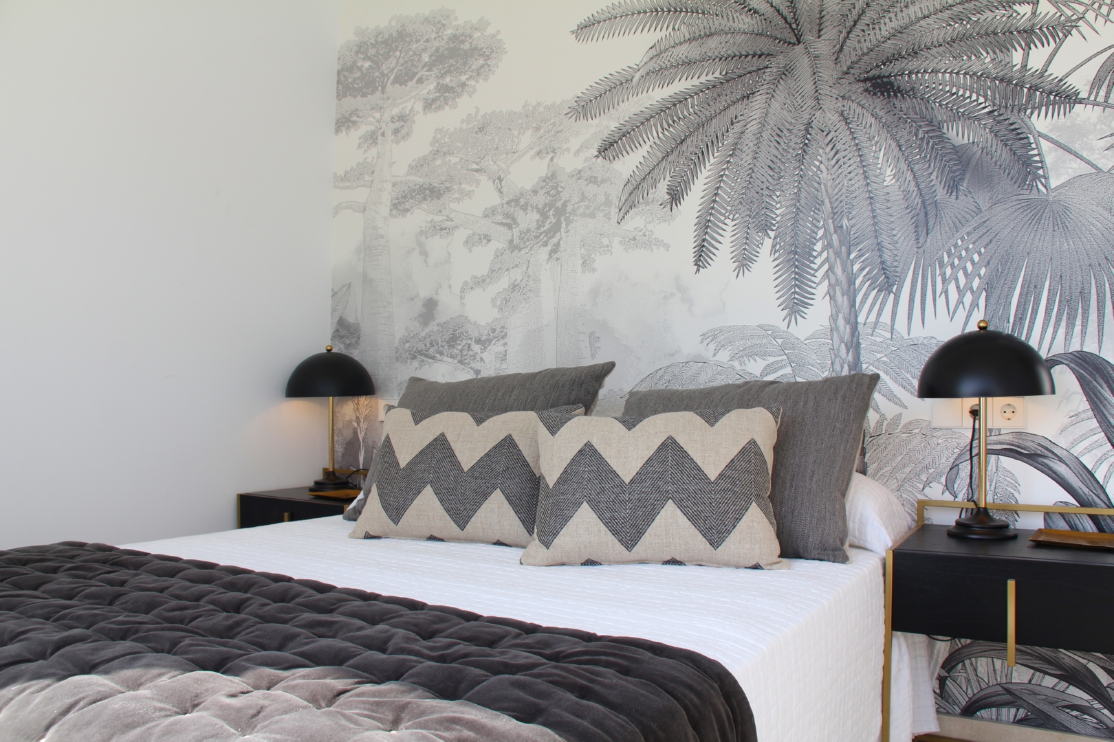 DP-100-53722228-01-14