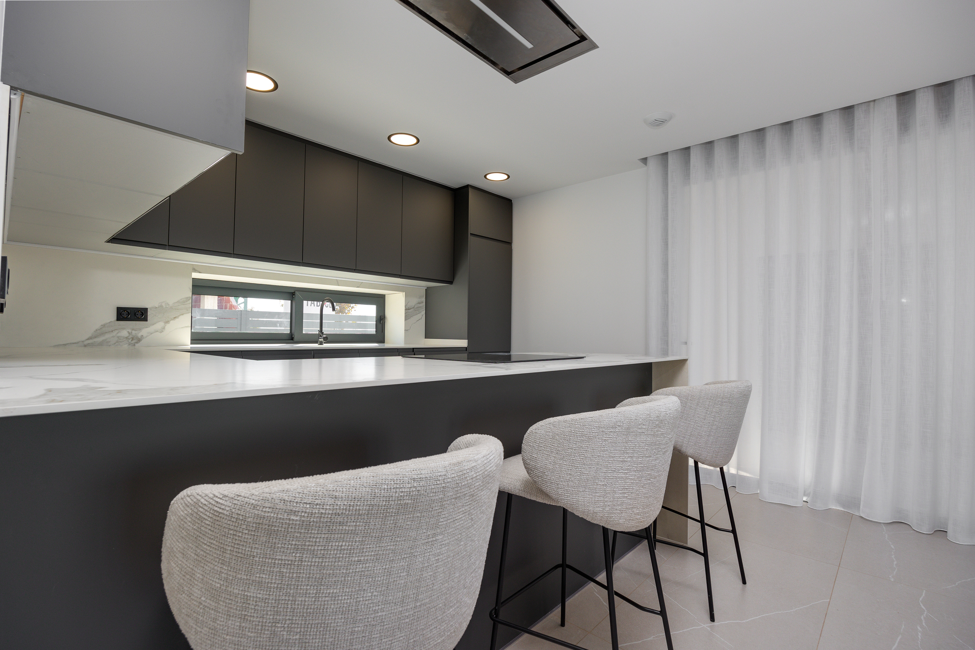 DP-100-55505467-01-17