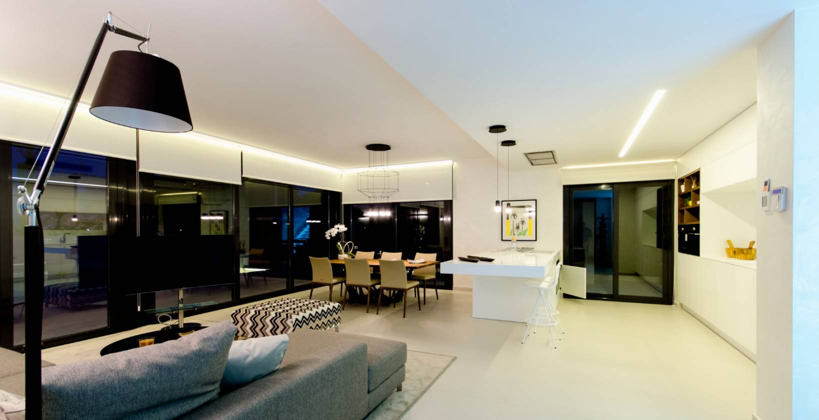 DP-100-56404185-01-19