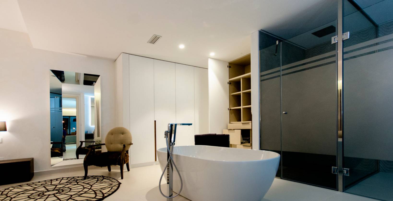 DP-100-56404185-01-4