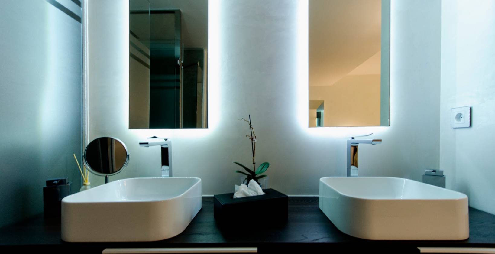 DP-100-56404185-01-8