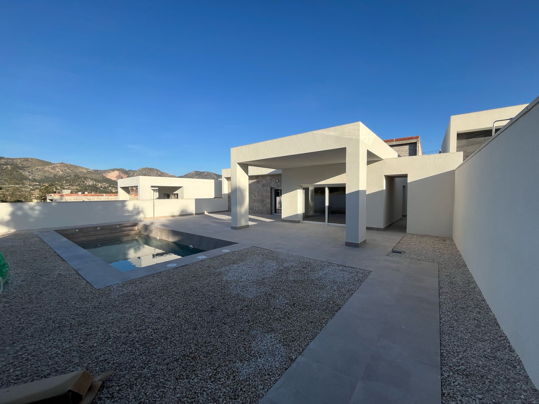 DP-100-69034280-01-19