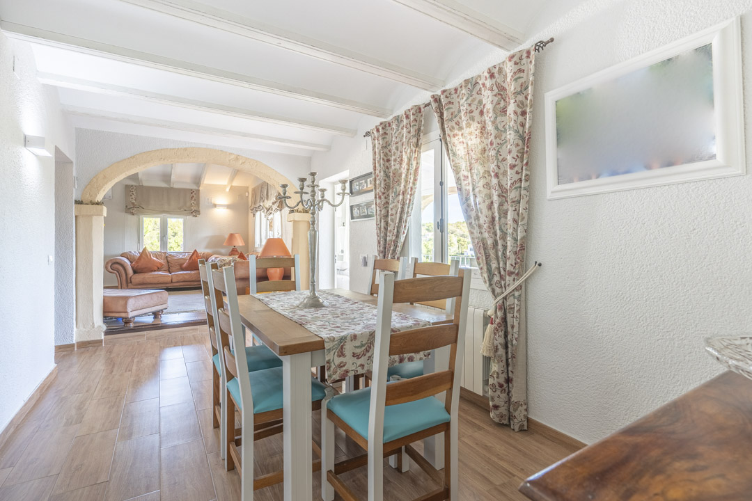 DP-40-C4XY4318JAV-13