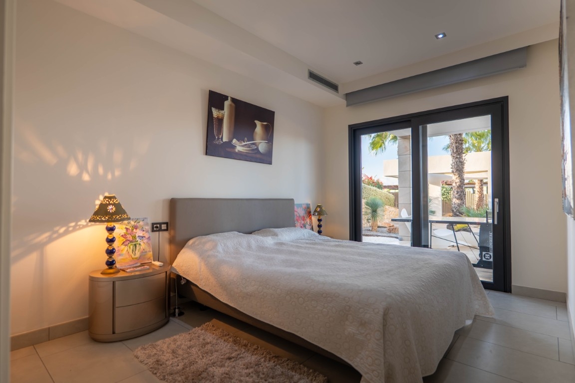 Moderne villa te koop in Javea (40)