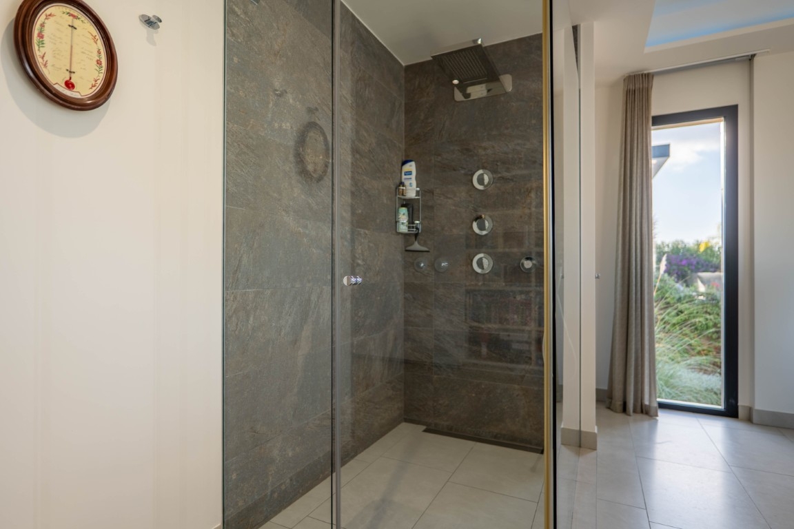 Moderne villa te koop in Javea (56)