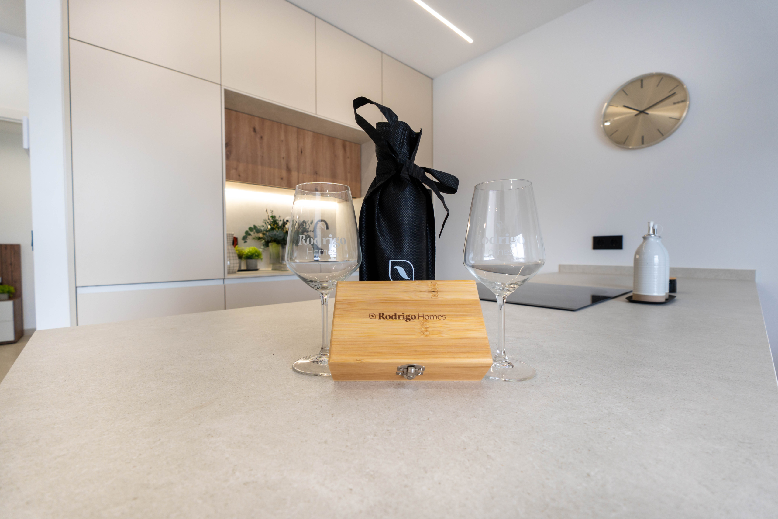 DP-100-30892676-01-13