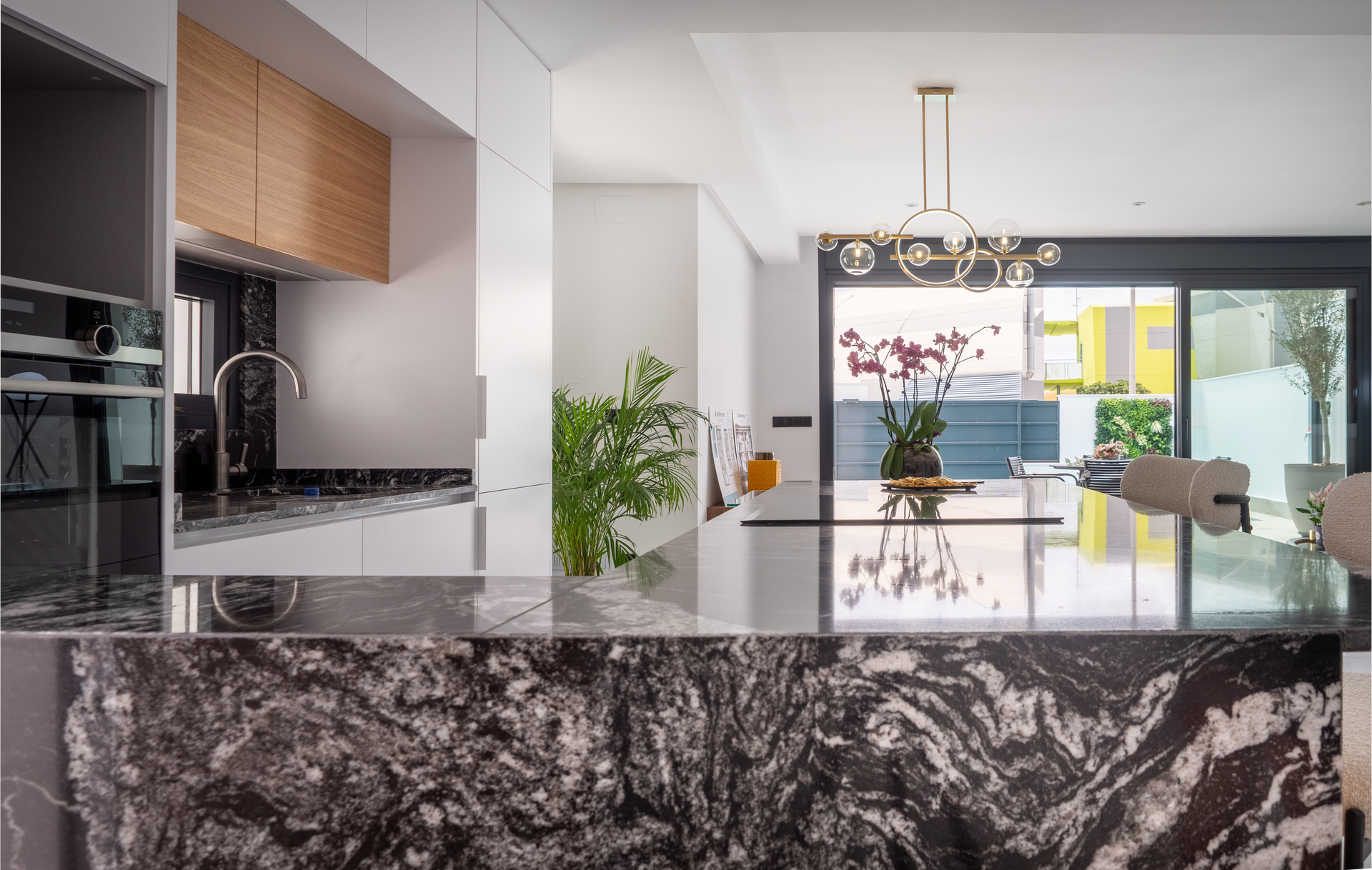 DP-100-36297299-01-5