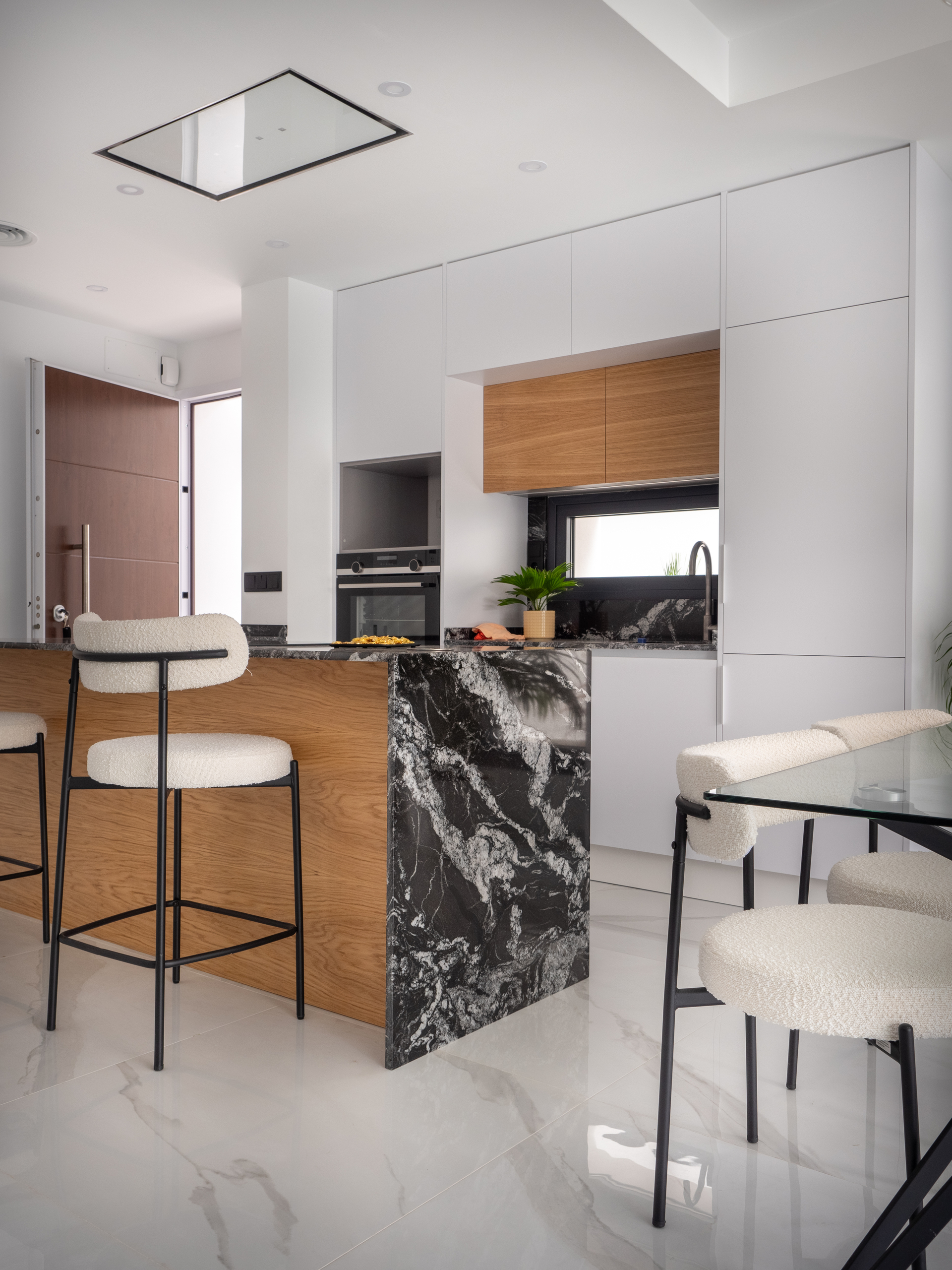 DP-100-36297299-01-9