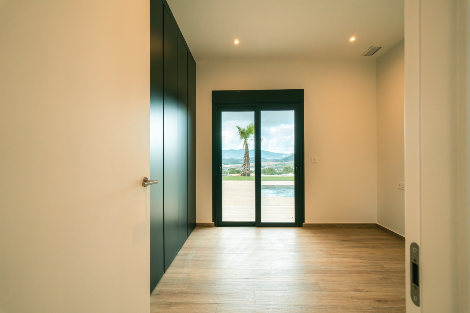 DP-100-81435443-01-14