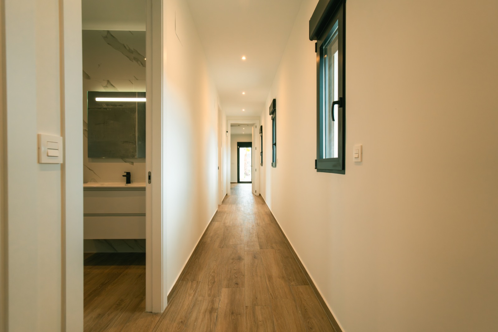 DP-100-81435443-01-15