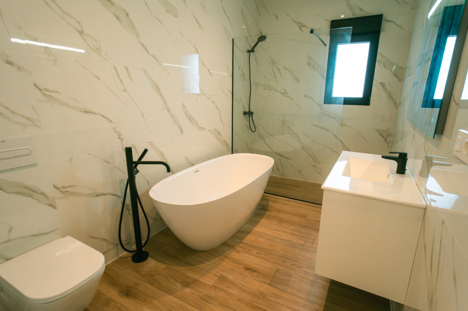 DP-100-81435443-01-19