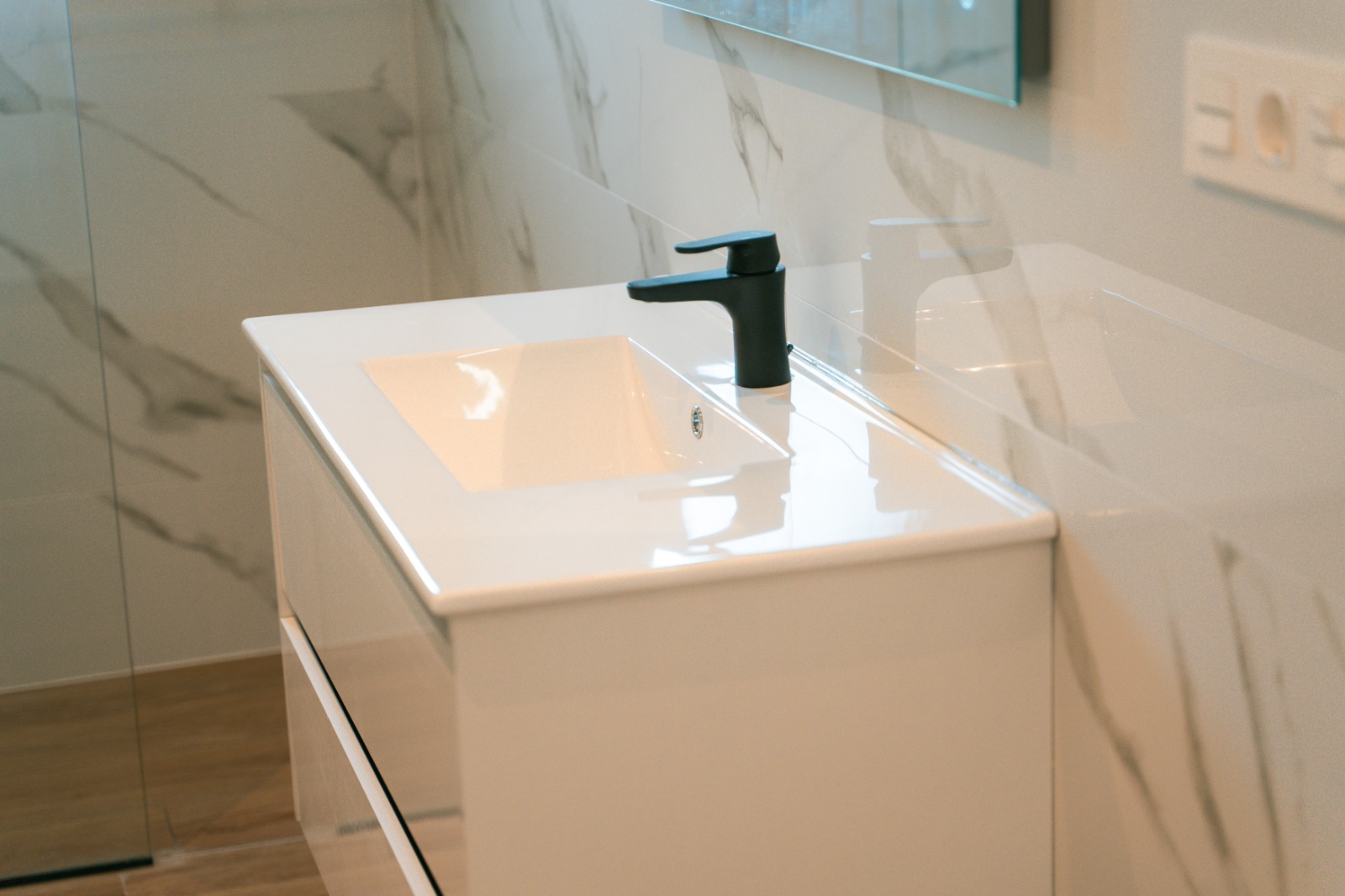 DP-100-81435443-01-20