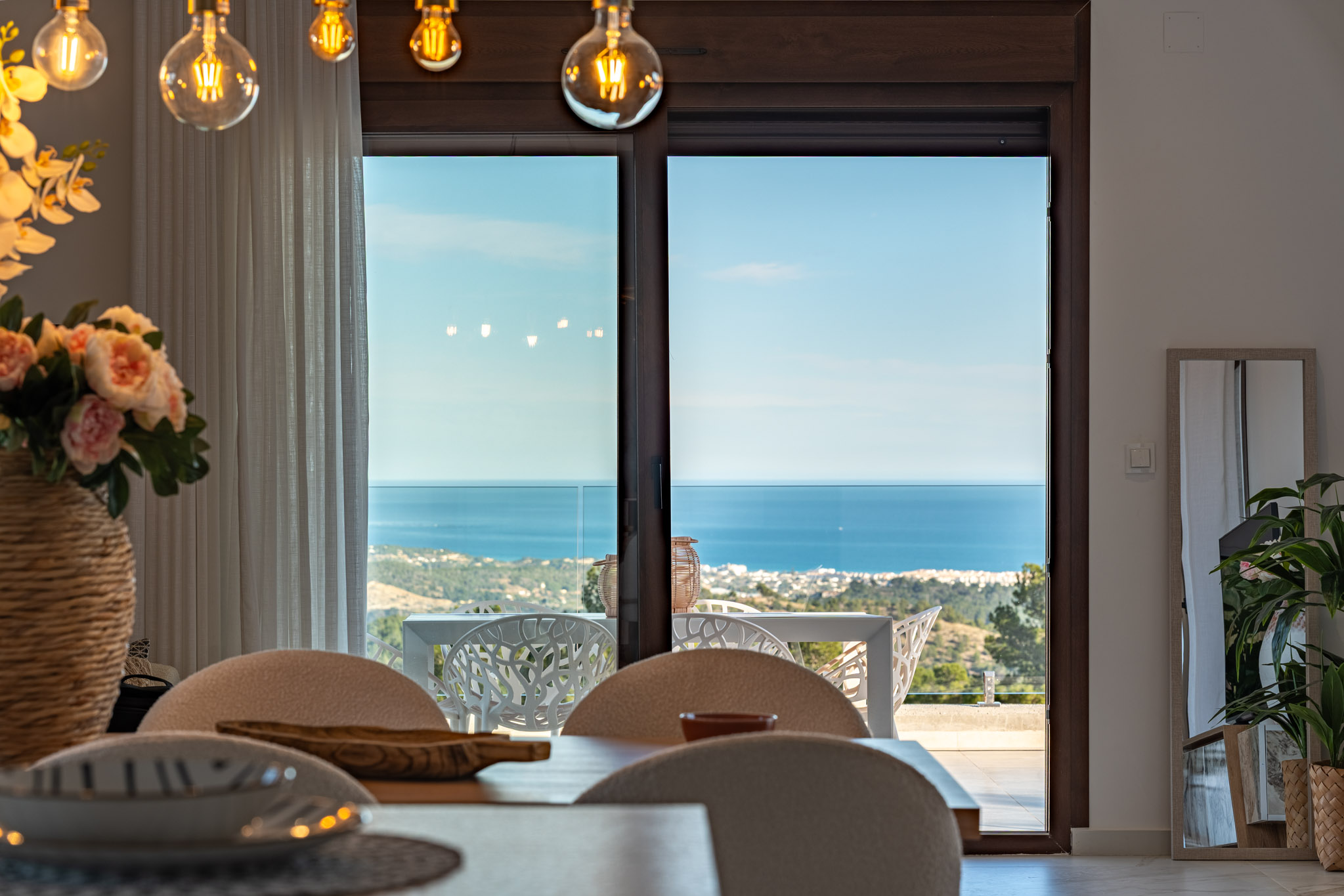 DP-100-26325402-01-21