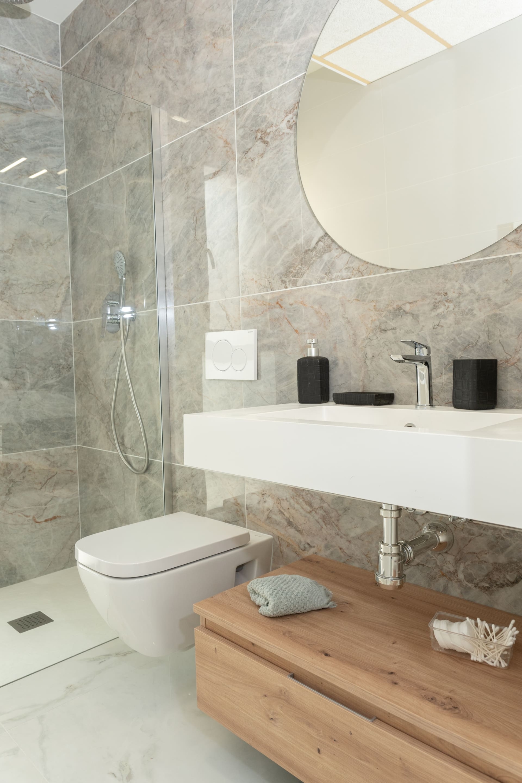 DP-100-39073594-01-7