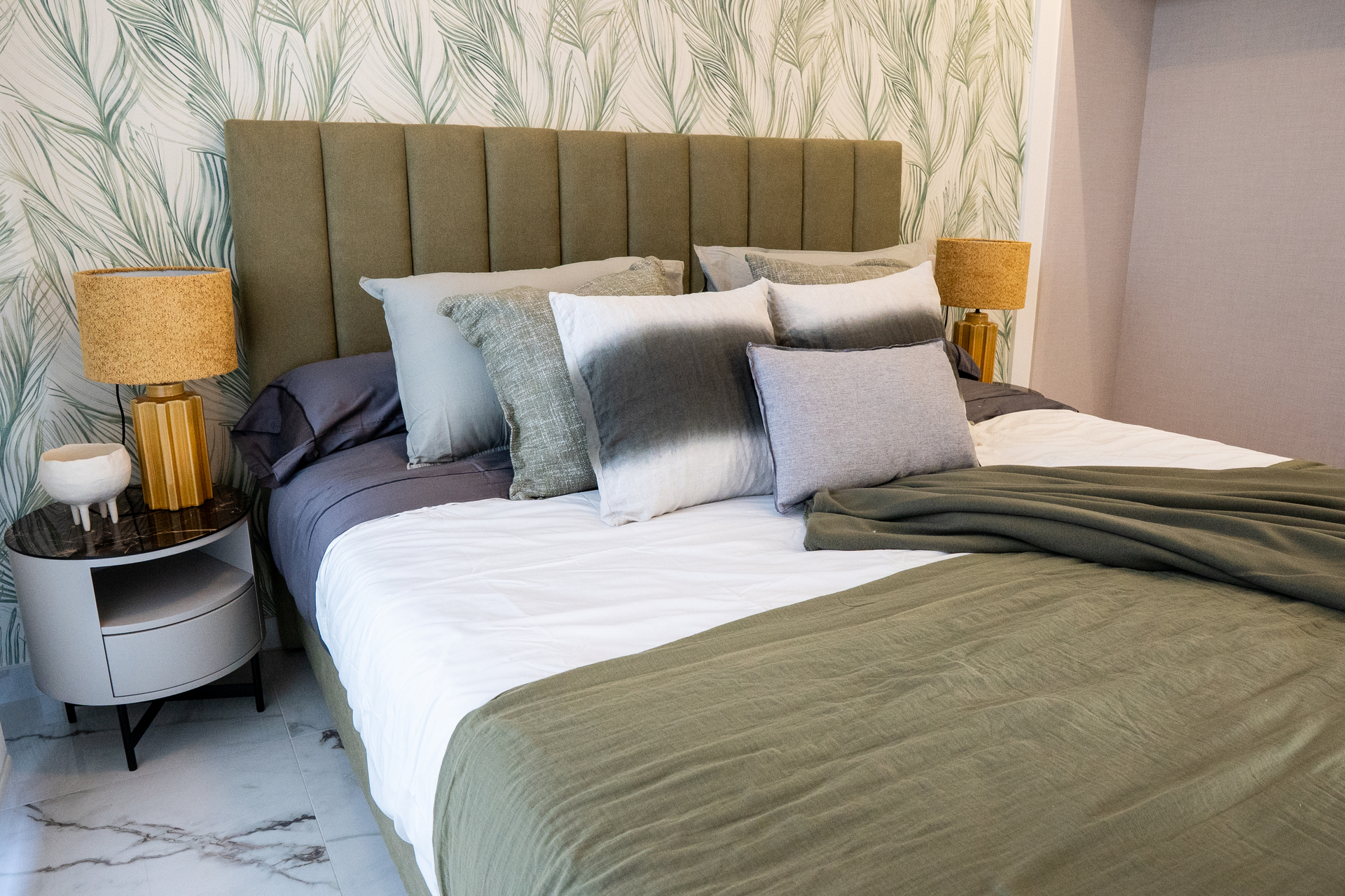 DP-100-46922826-01-11