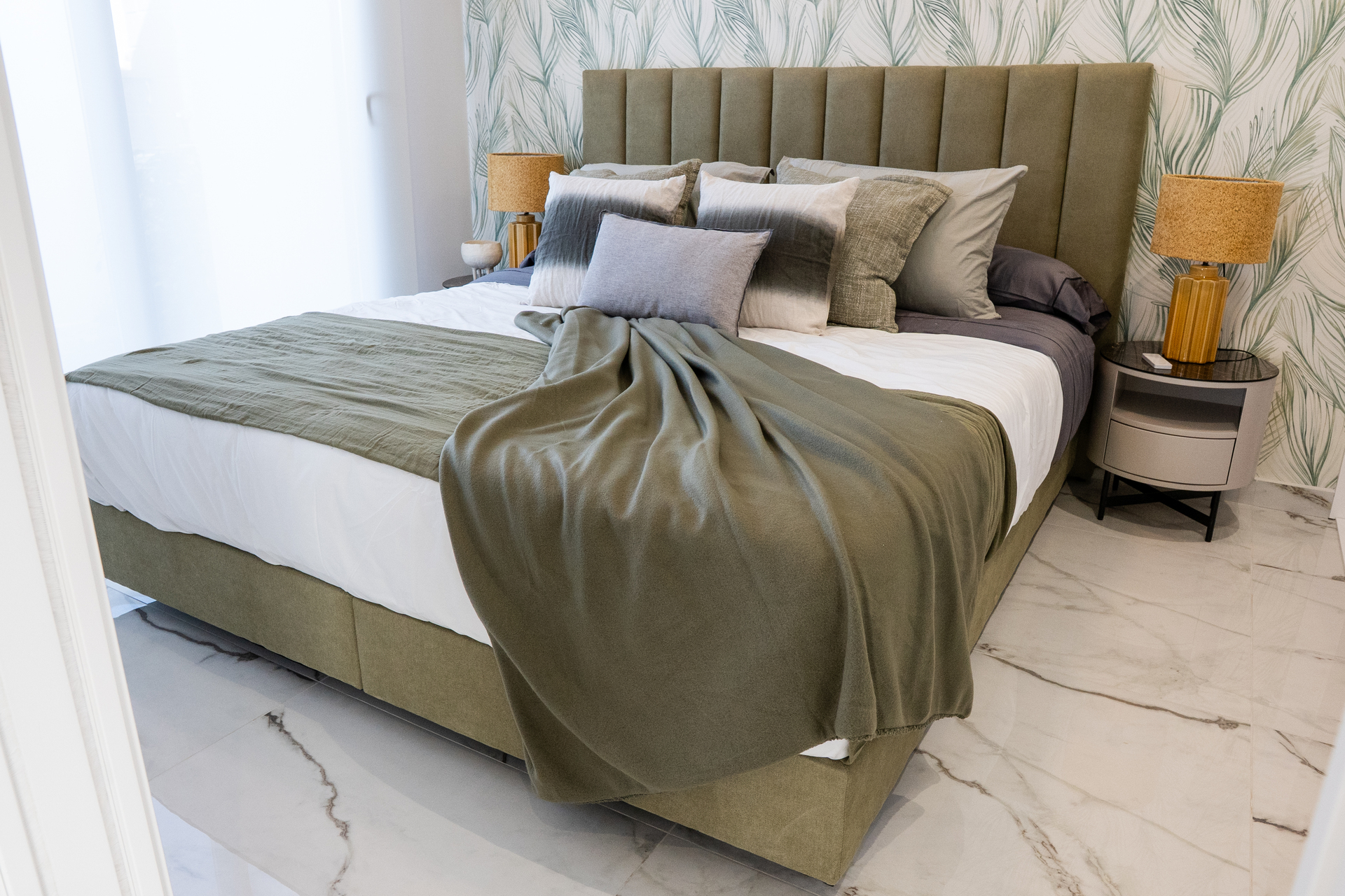 DP-100-46922826-01-20