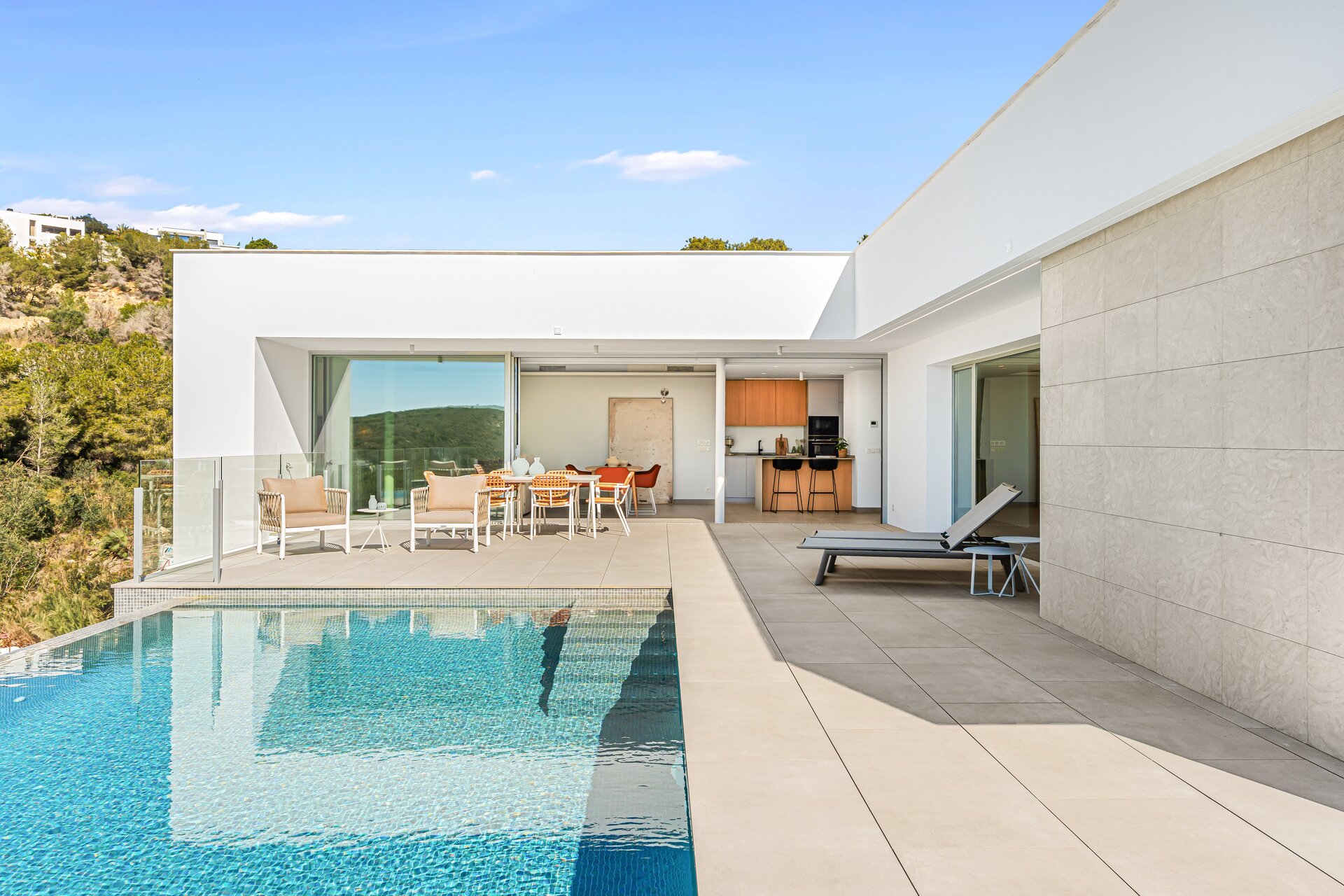 DP-100-88058869-01-18