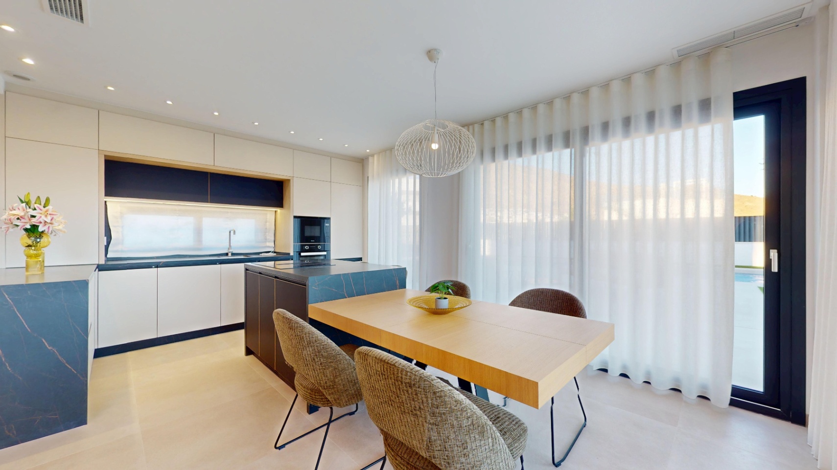 DP-10-1241DA-18 Villa for sale in Finestrat