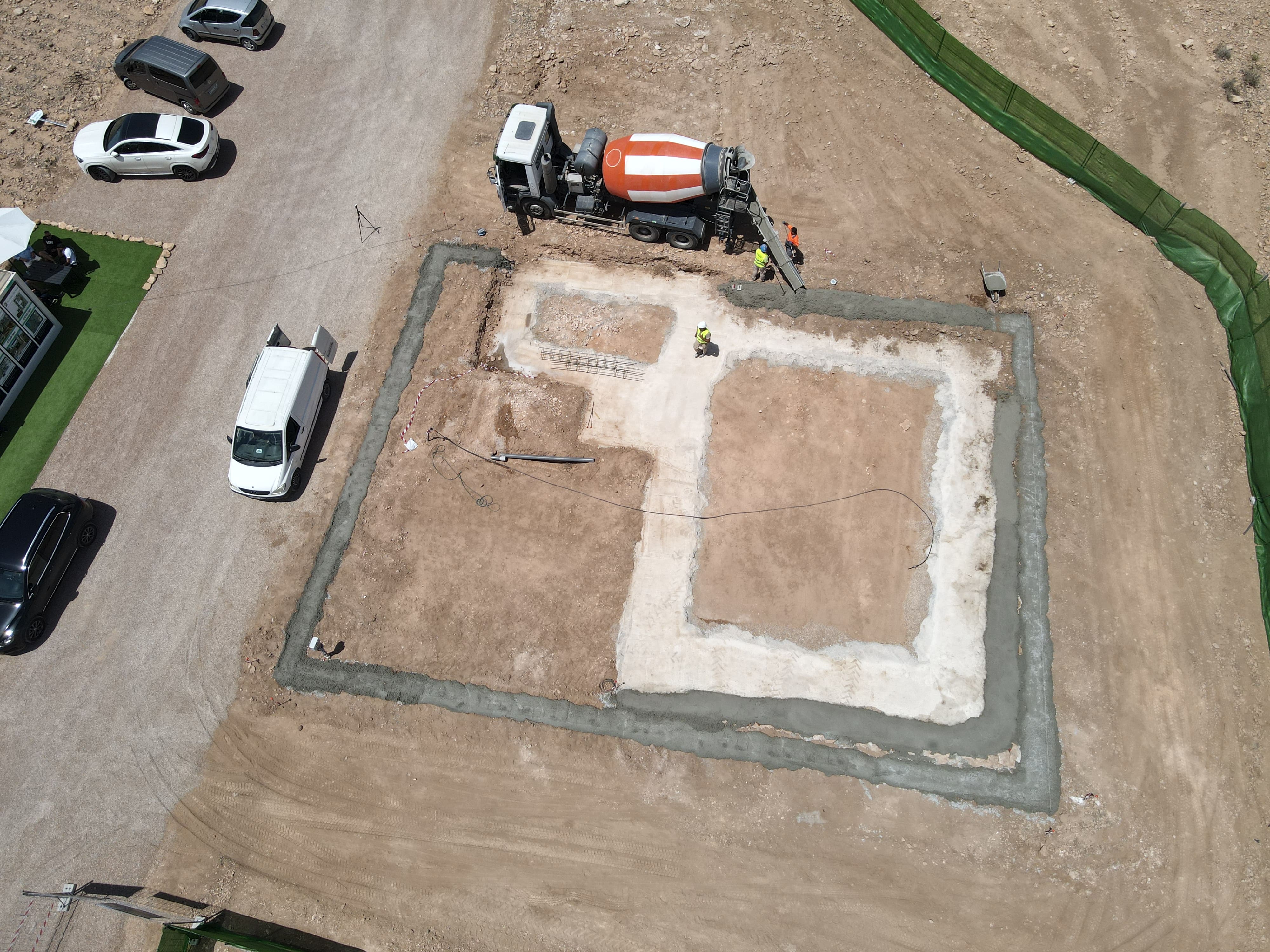 DP-100-17654404-01-6