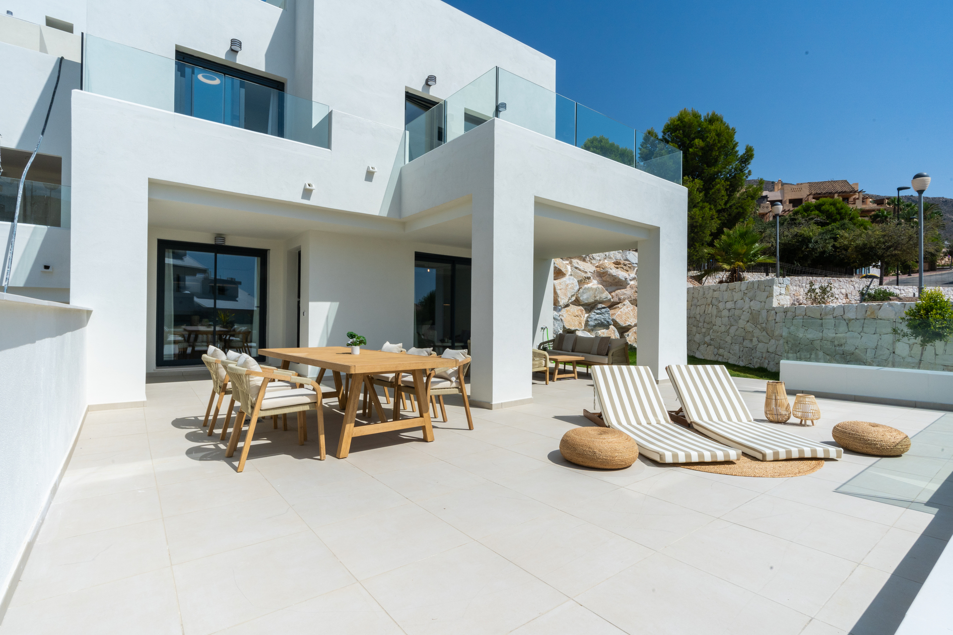 DP-100-66138638-01-1