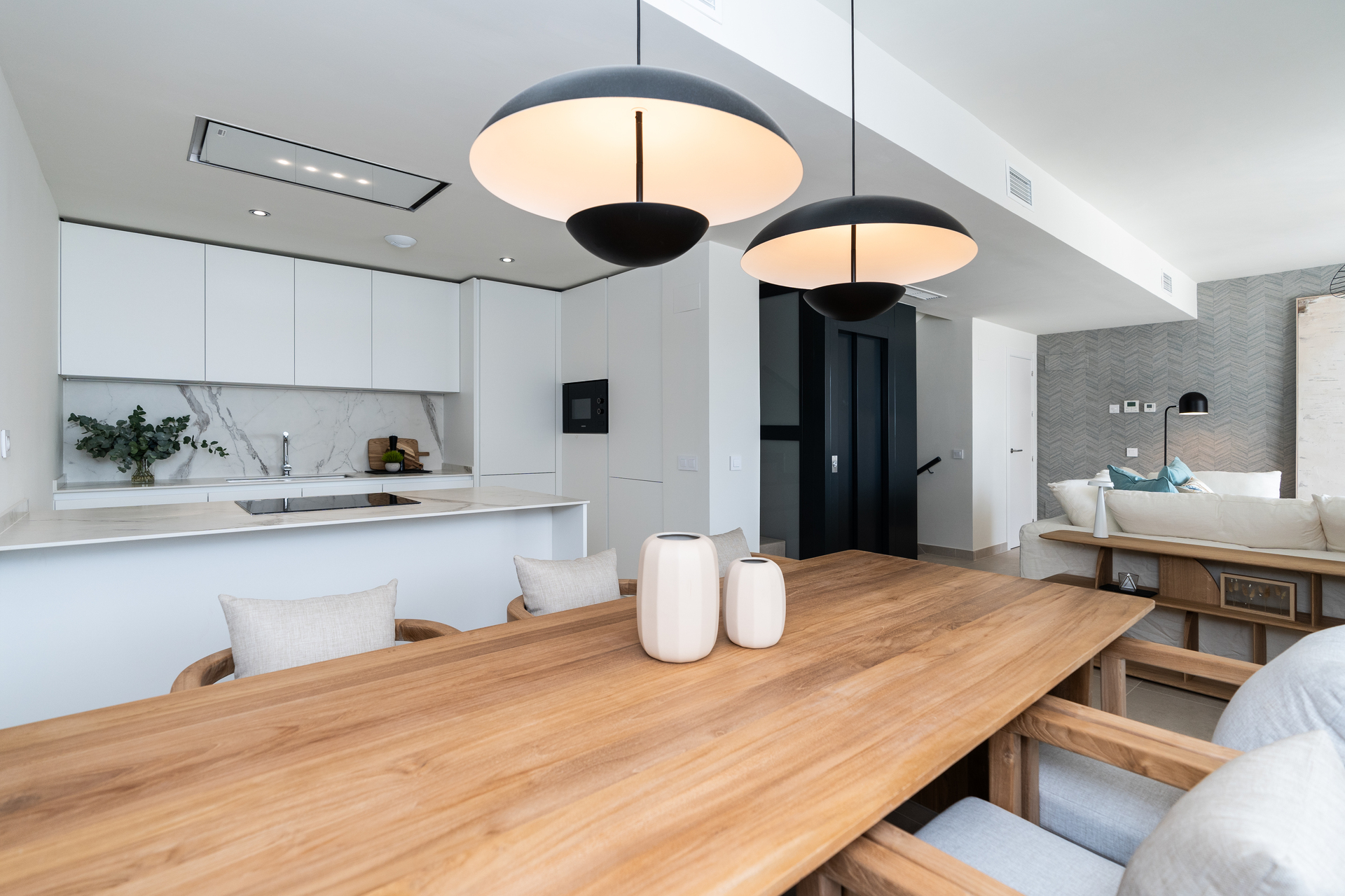 DP-100-66138638-01-20