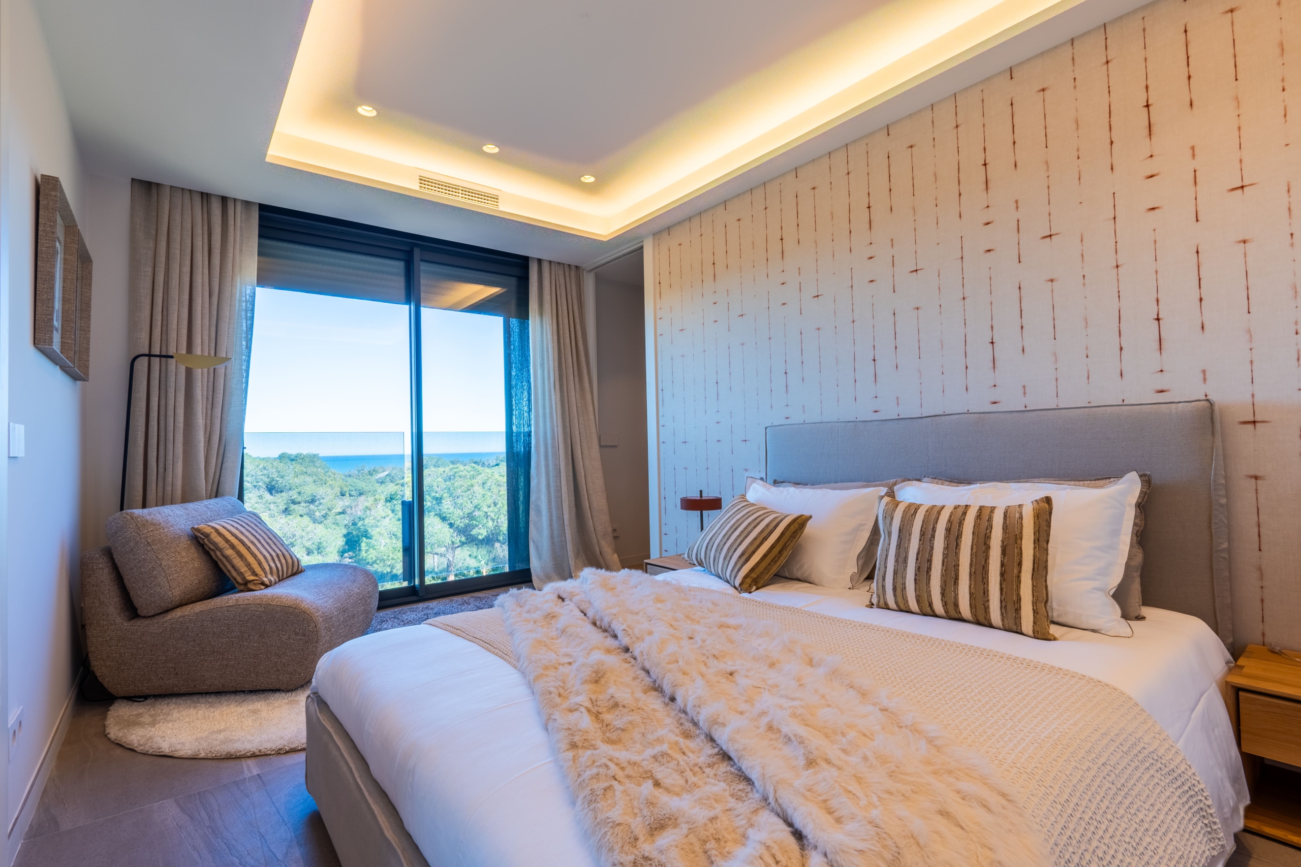 DP-100-70414696-01-11