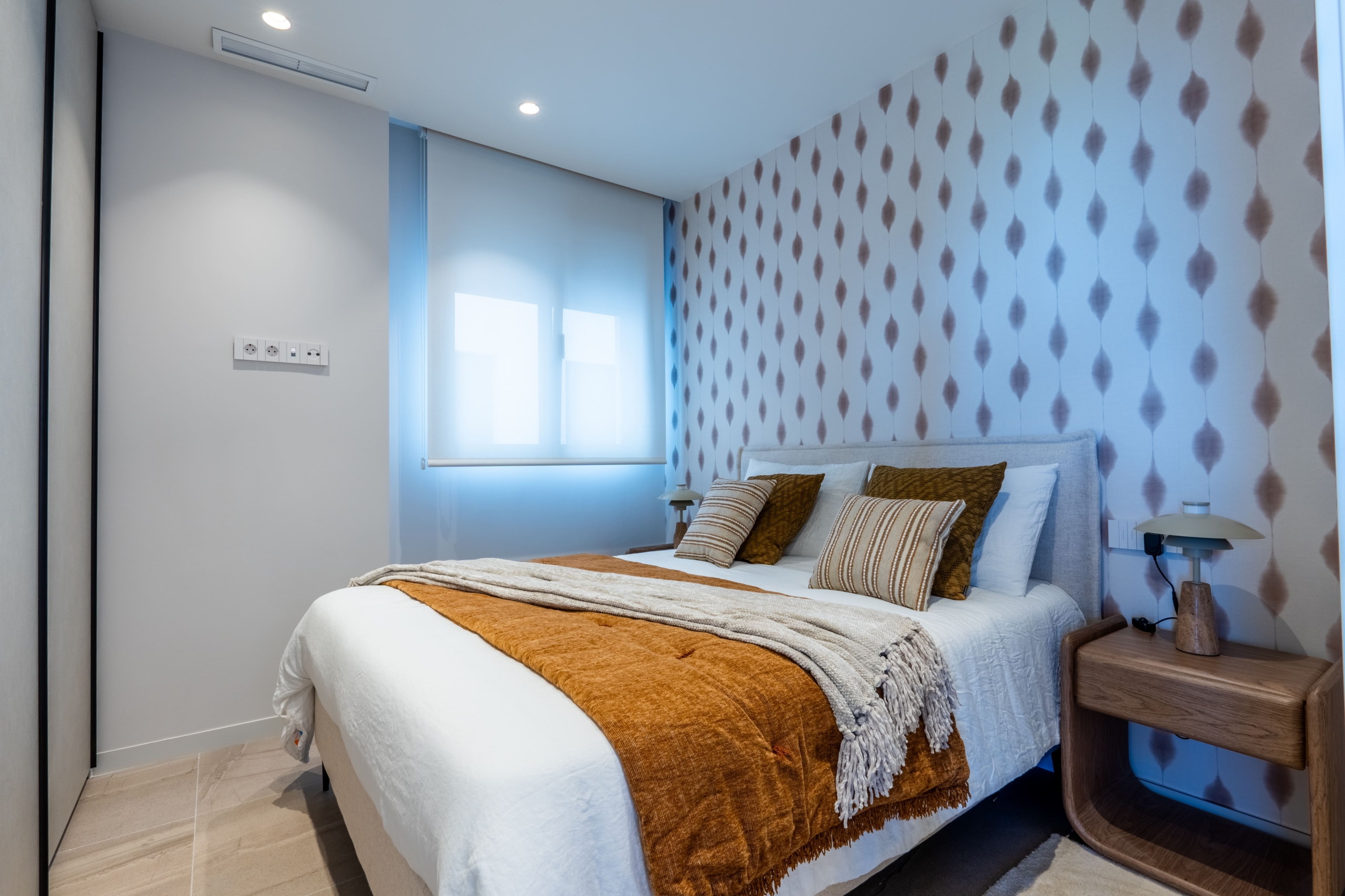 DP-100-70414696-01-9