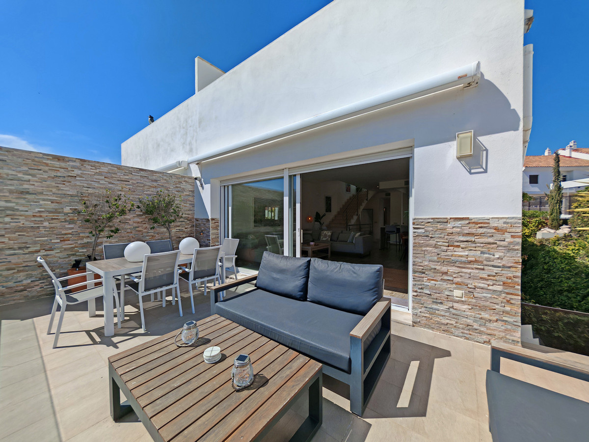 DP-12-R5362975-12 Semi-Detached for sale in Riviera del Sol