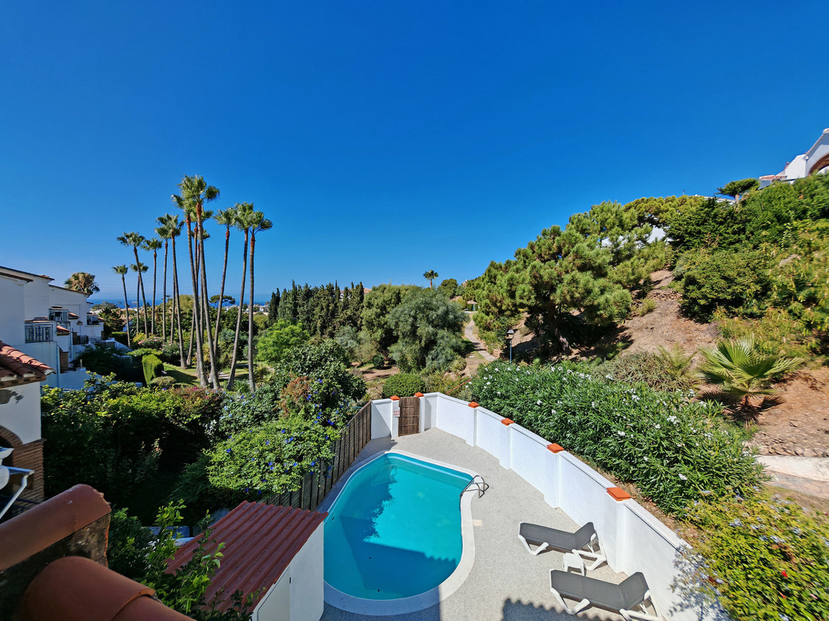 Townhouse for sale in Calahonda