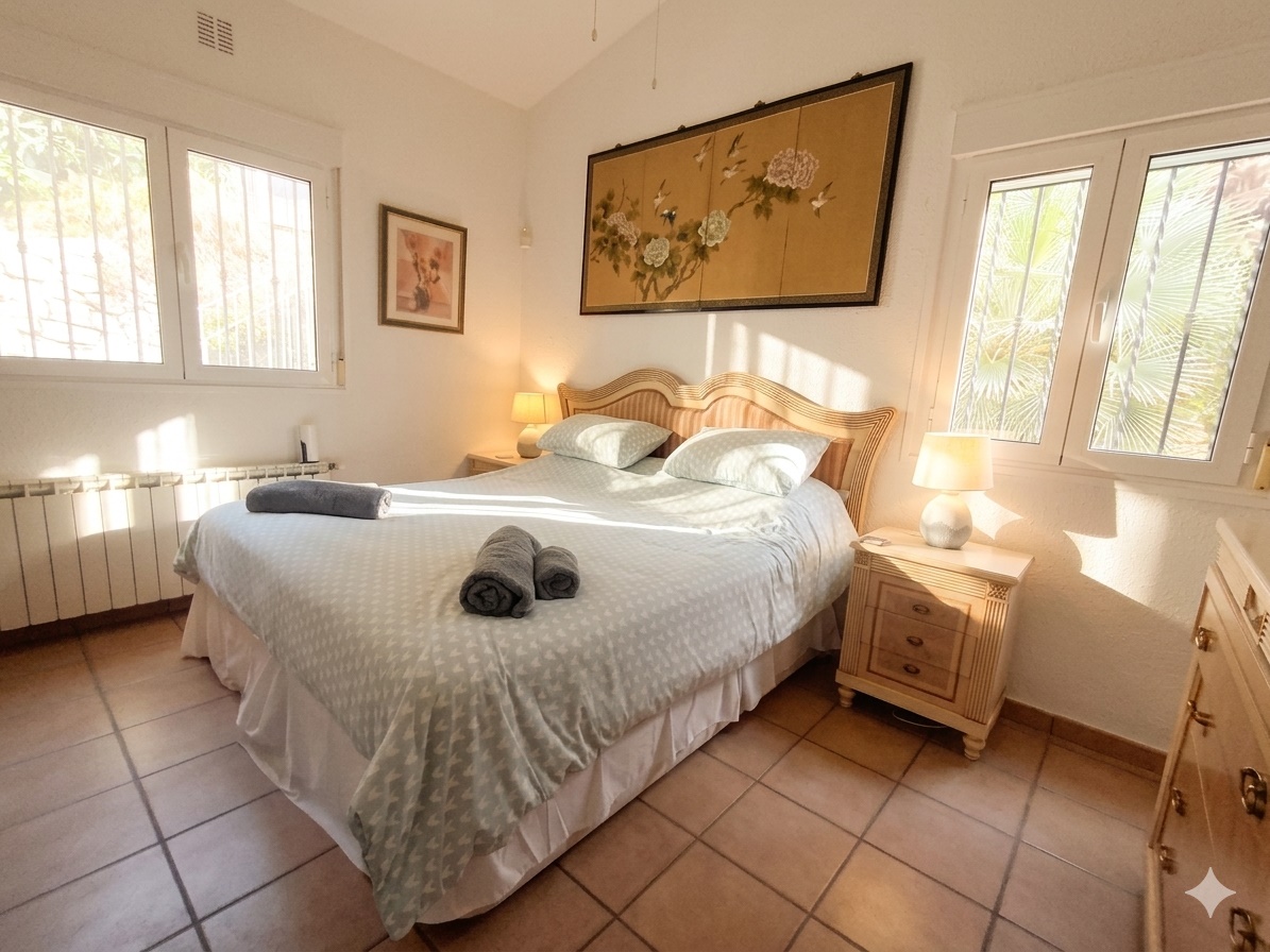 Villa for sale in Gata de Gorgos