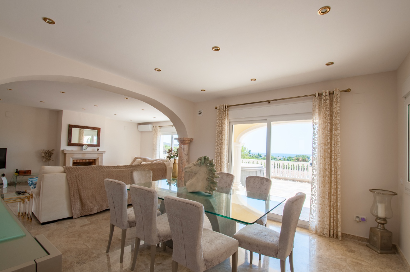 Villa with seaview for sale in Moraira