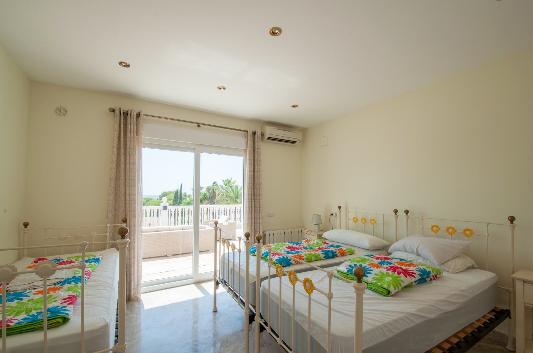Villa with seaview for sale in Moraira
