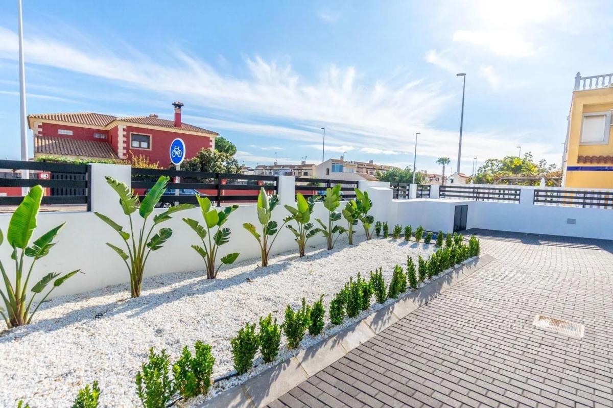 DP-100-17703608-01-7 New build Apartment for sale in Torrevieja