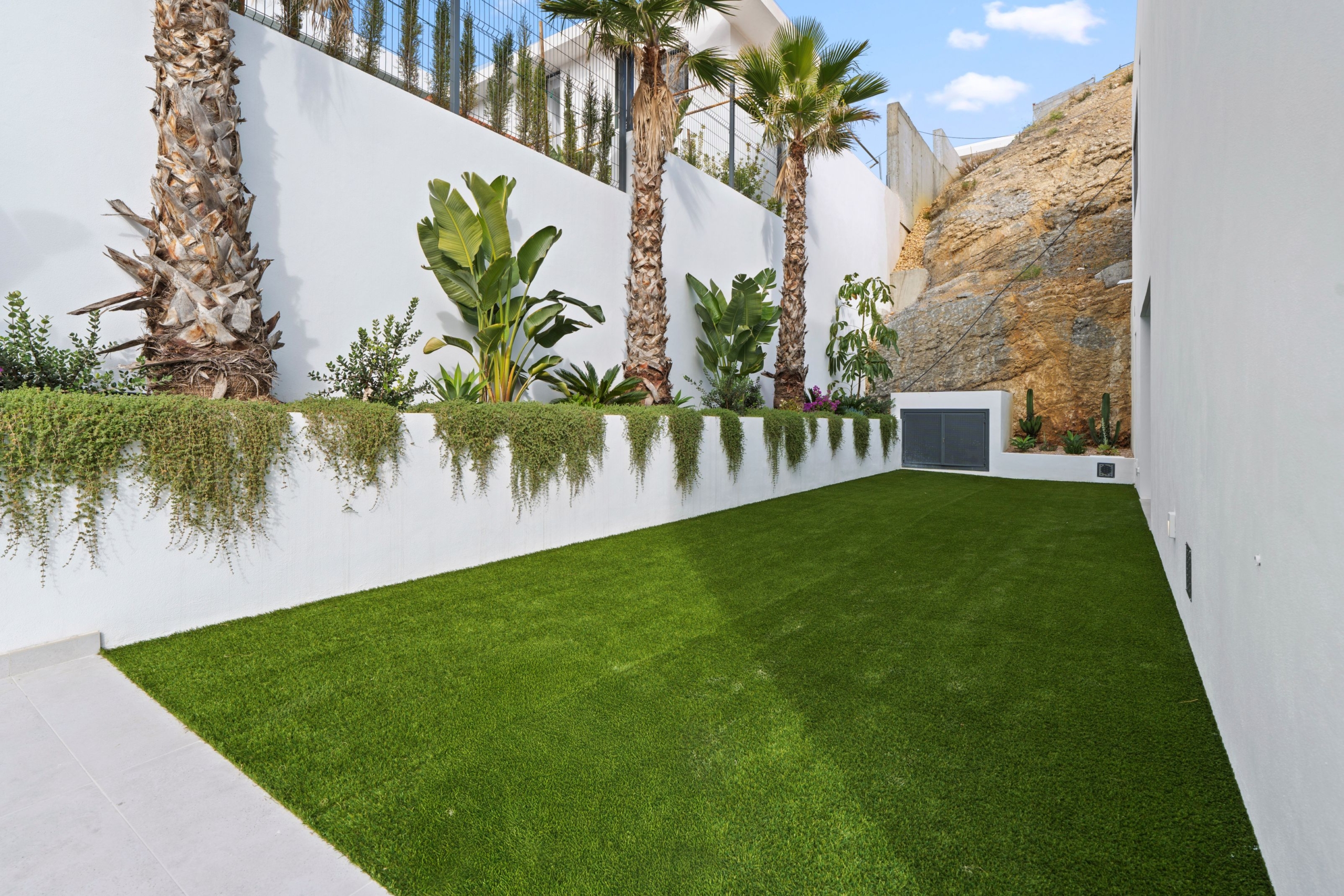 DP-100-37383300-01-4 New build Villa for sale in Benidorm