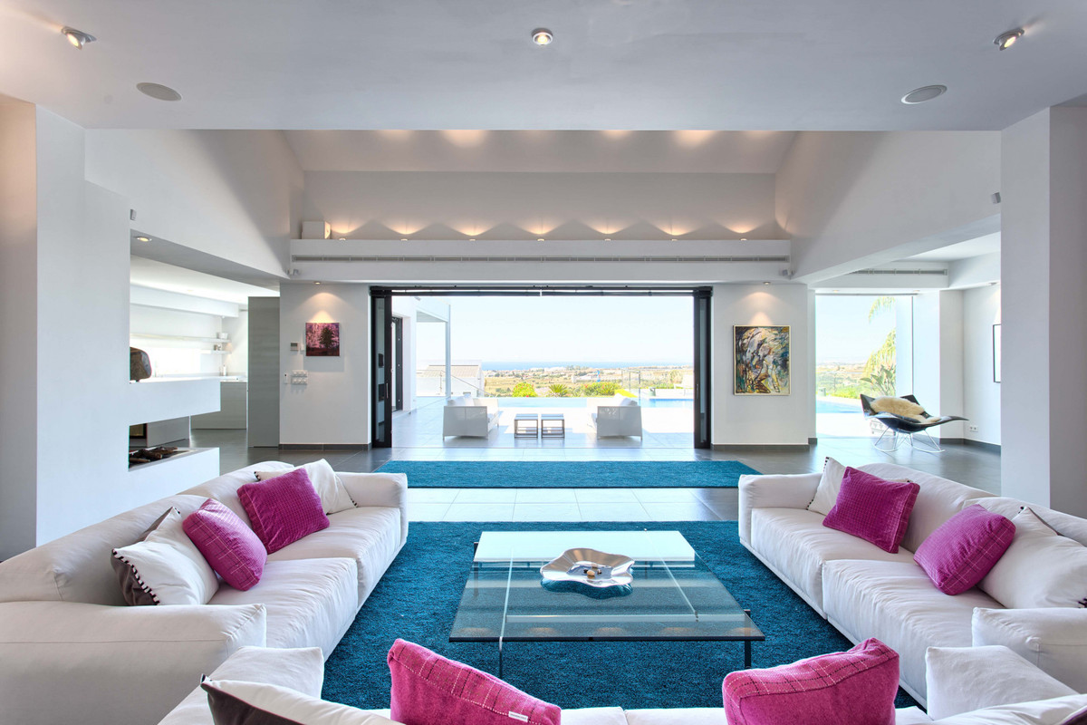 Villa for sale in Benahavís