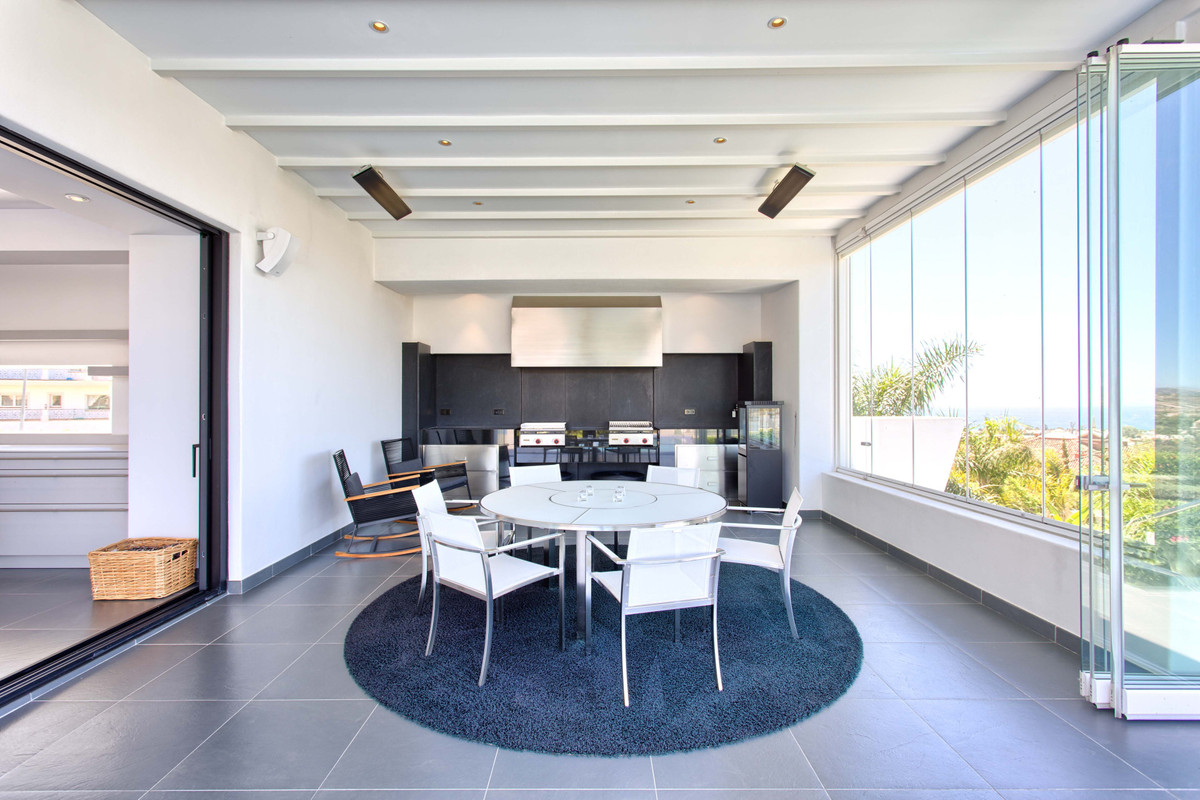 Villa for sale in Benahavís