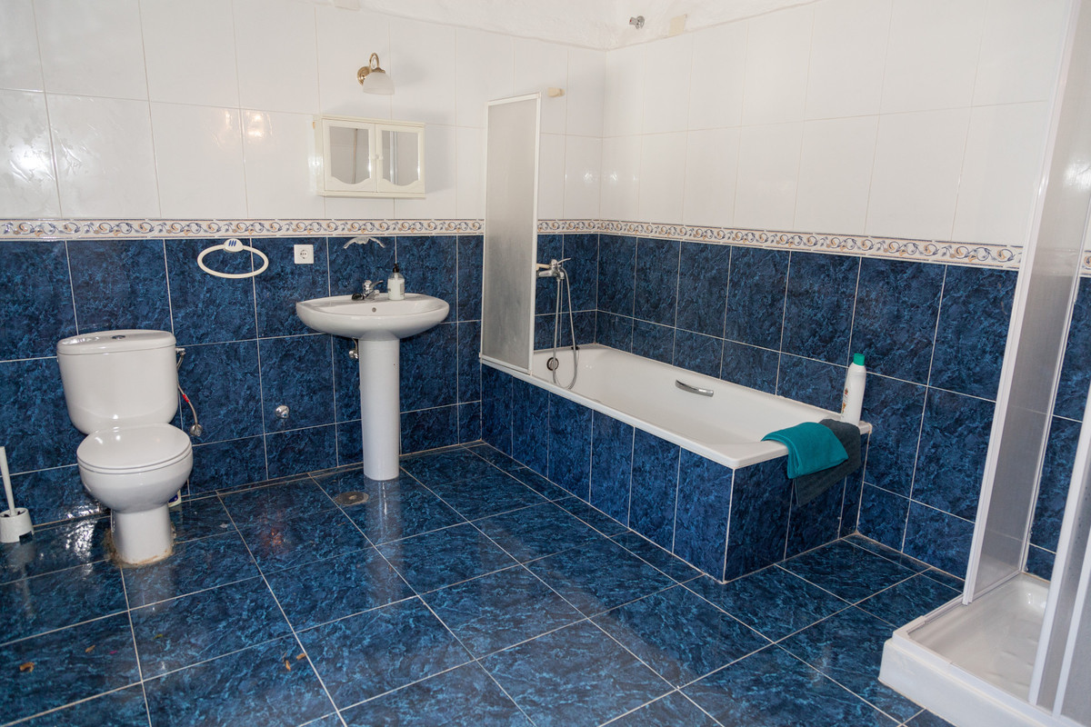 DP-12-R3442693-19 Villa for sale in Mijas