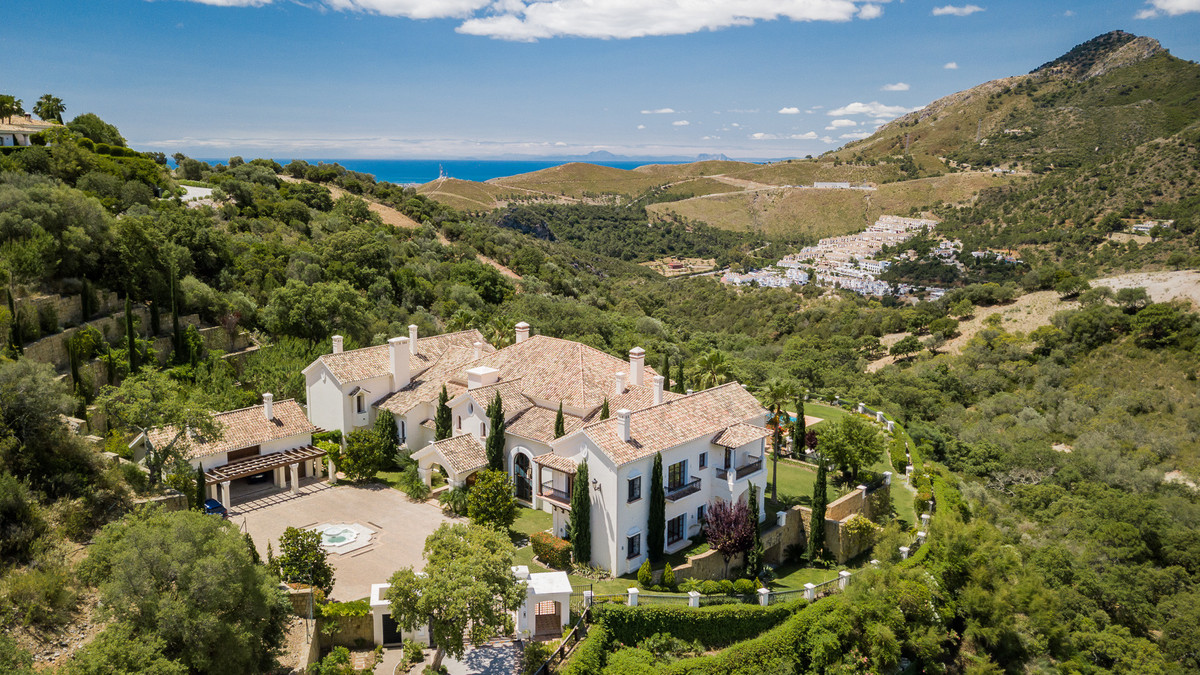 Villa for sale in La Zagaleta