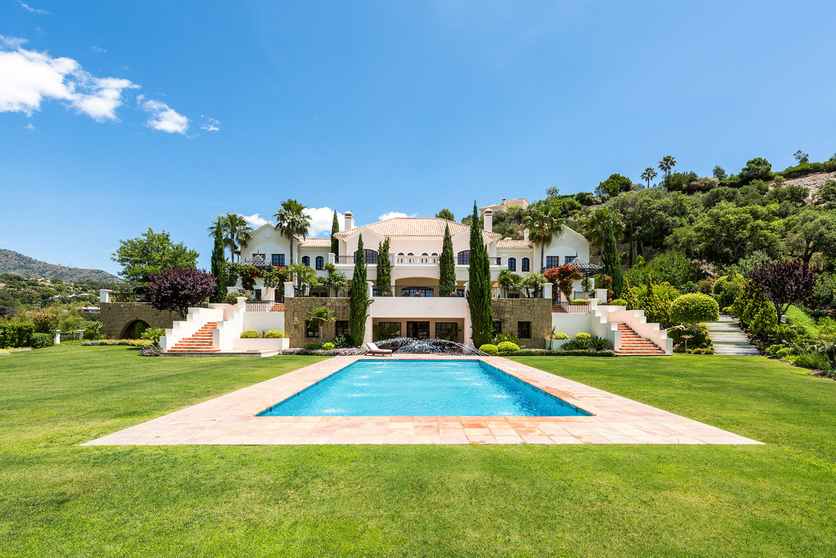 Villa for sale in La Zagaleta
