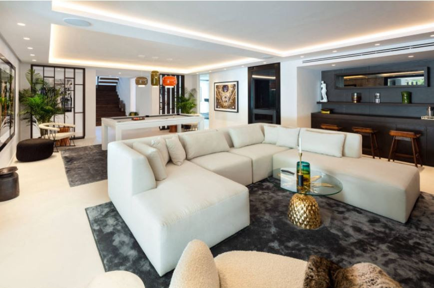 Villa for sale in Nueva Andalucía