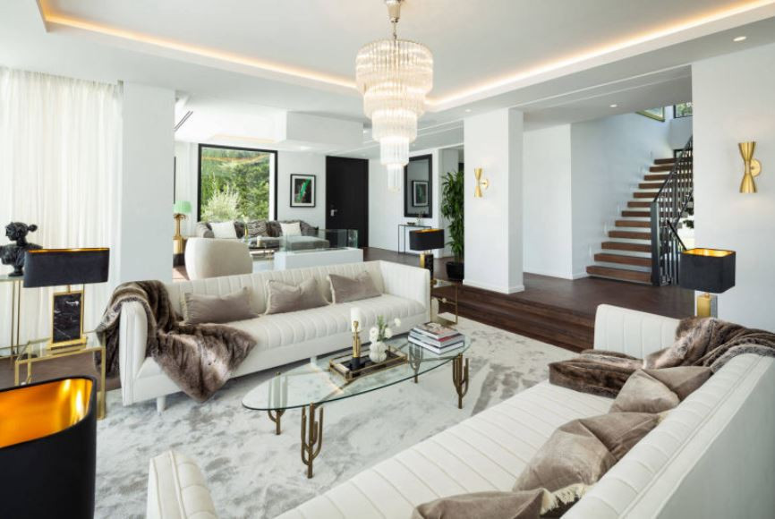 Villa for sale in Nueva Andalucía