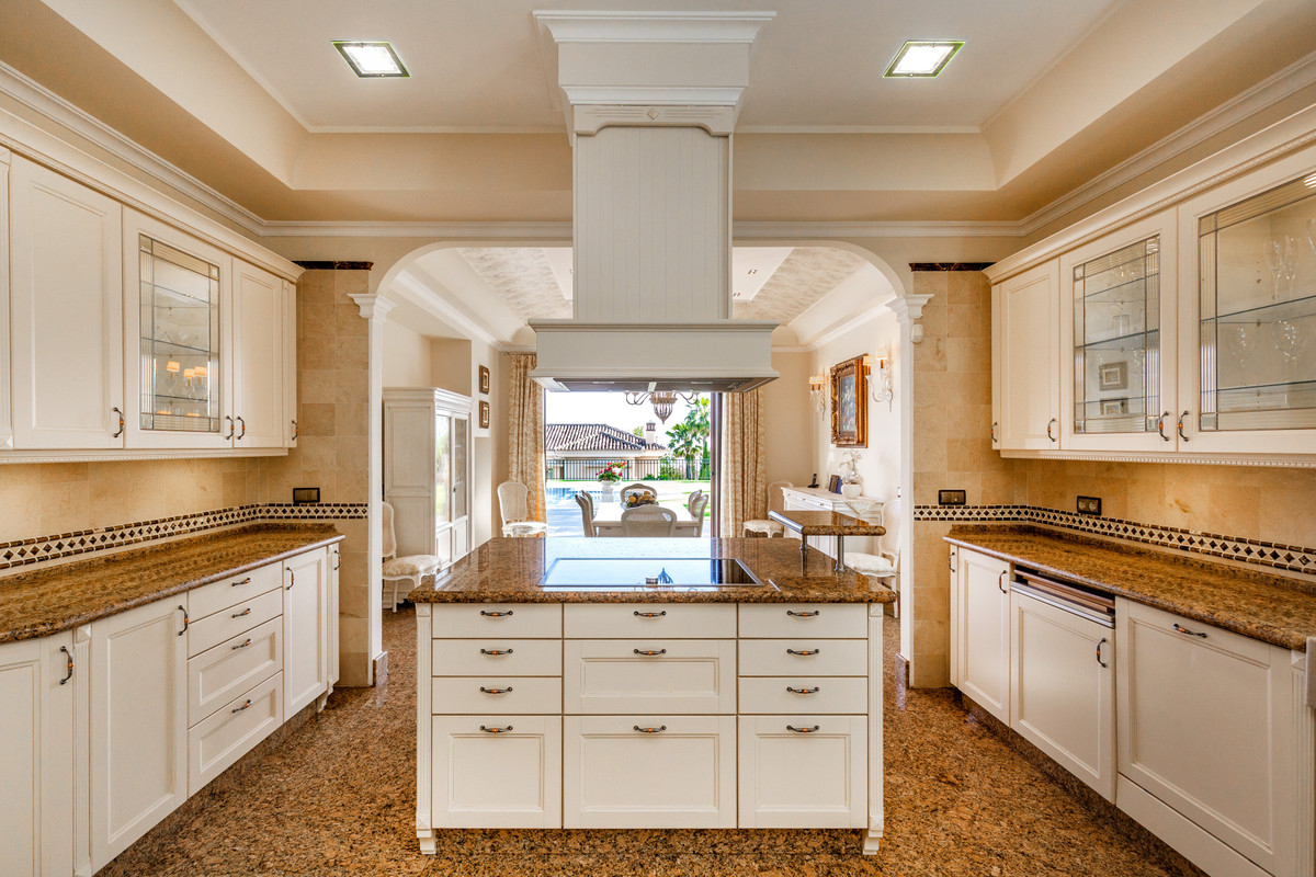 DP-12-R3631187-10 Villa for sale in Sierra Blanca